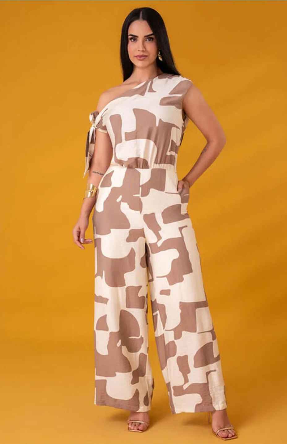 Macacão Com Decote Diferenciado Estampado