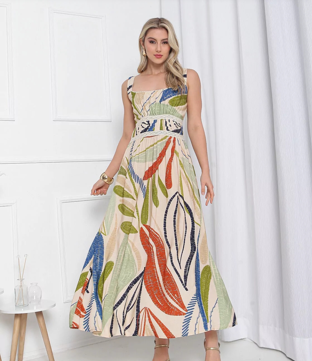 Vestido Viscose com Renda