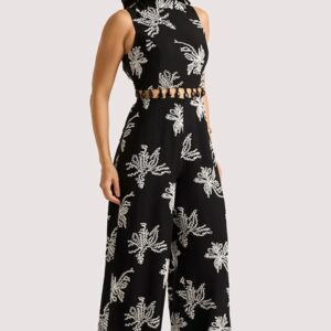 Macacão longo preto detalhe na cintura