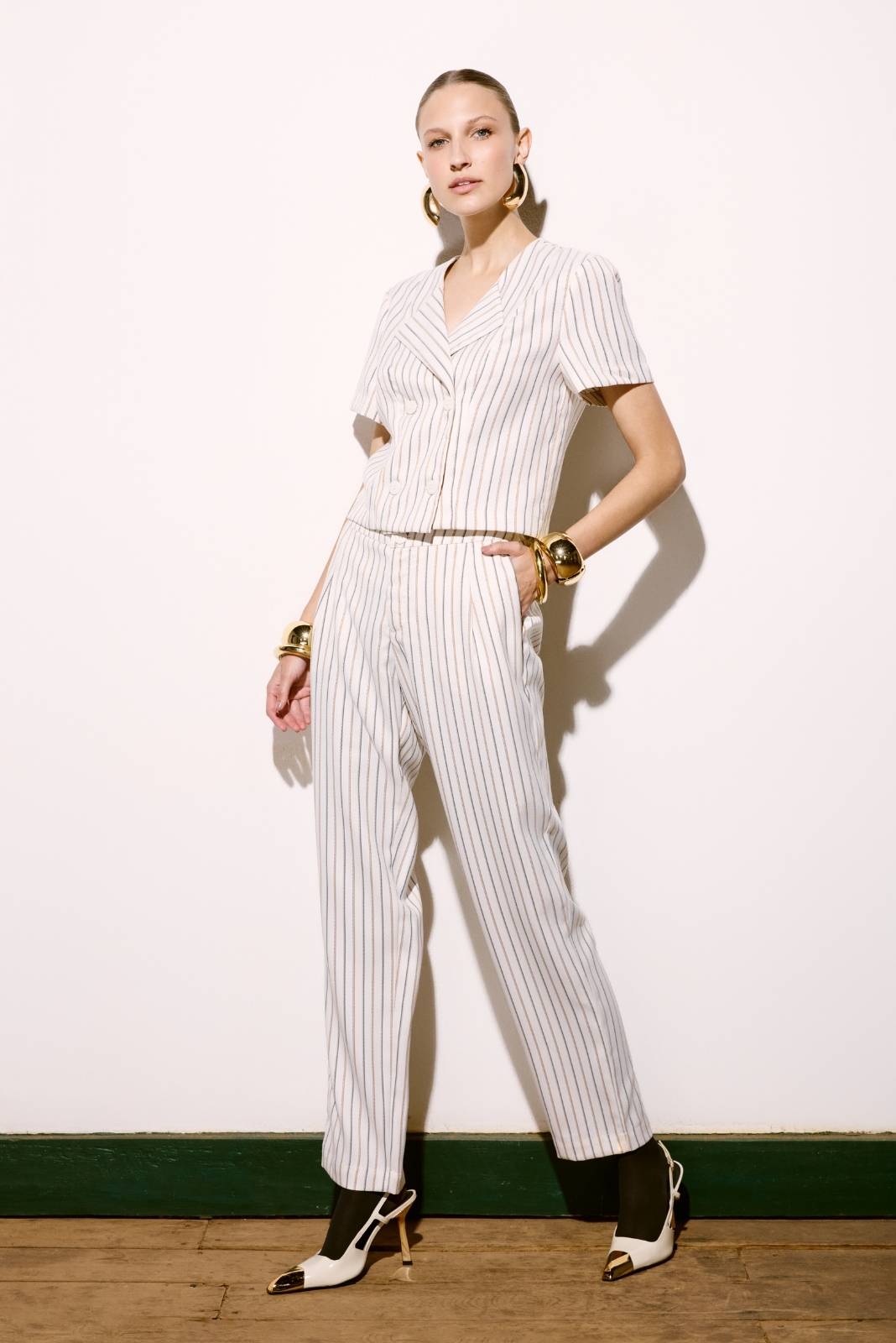 Conjunto de Calça e Blazer Manga Curta Listrado